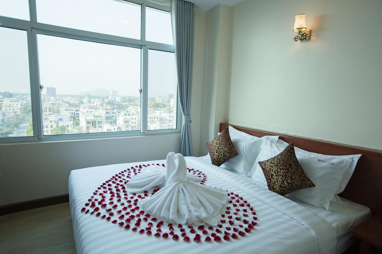 מנדלאי King Park Hotel מראה חיצוני תמונה