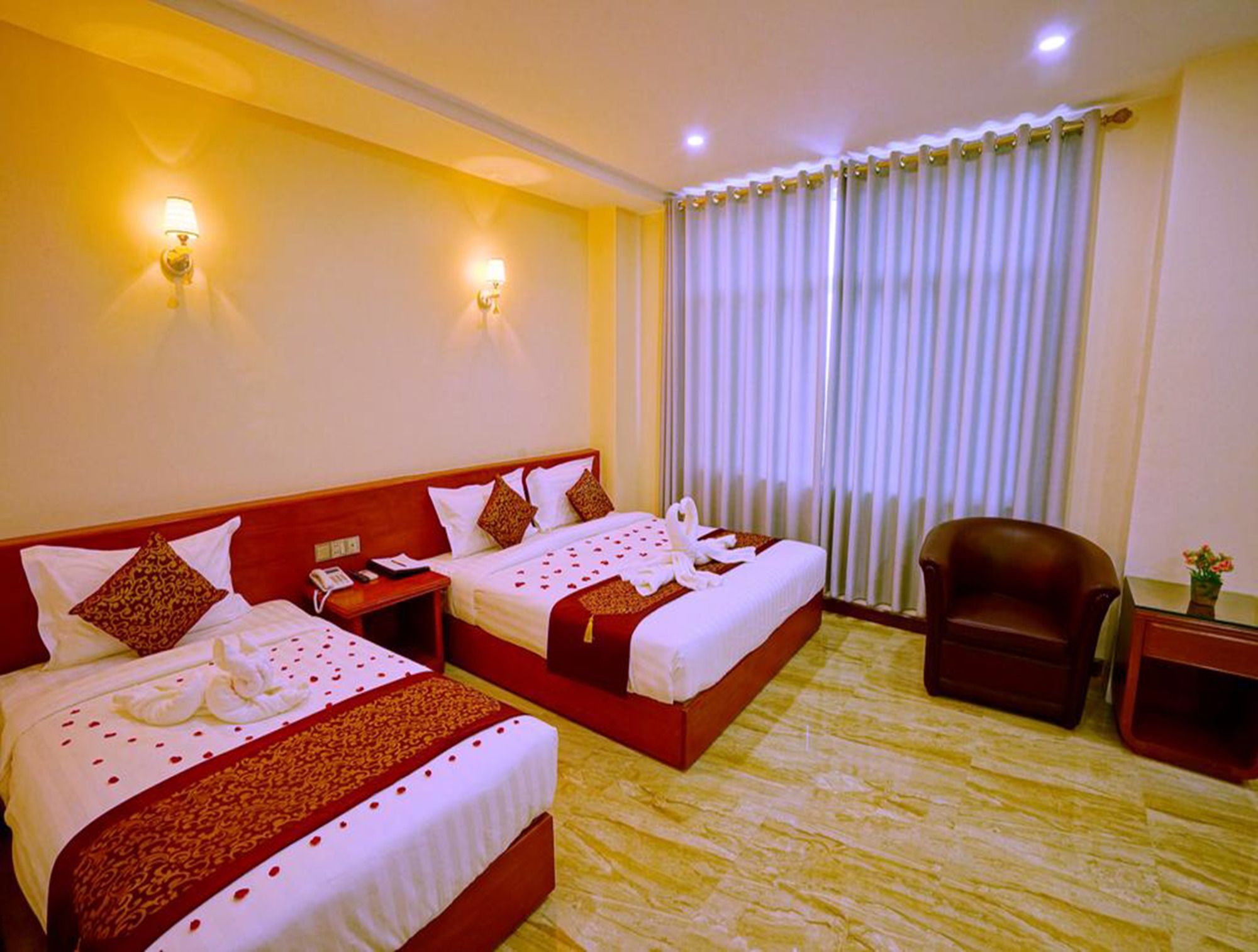 מנדלאי King Park Hotel מראה חיצוני תמונה