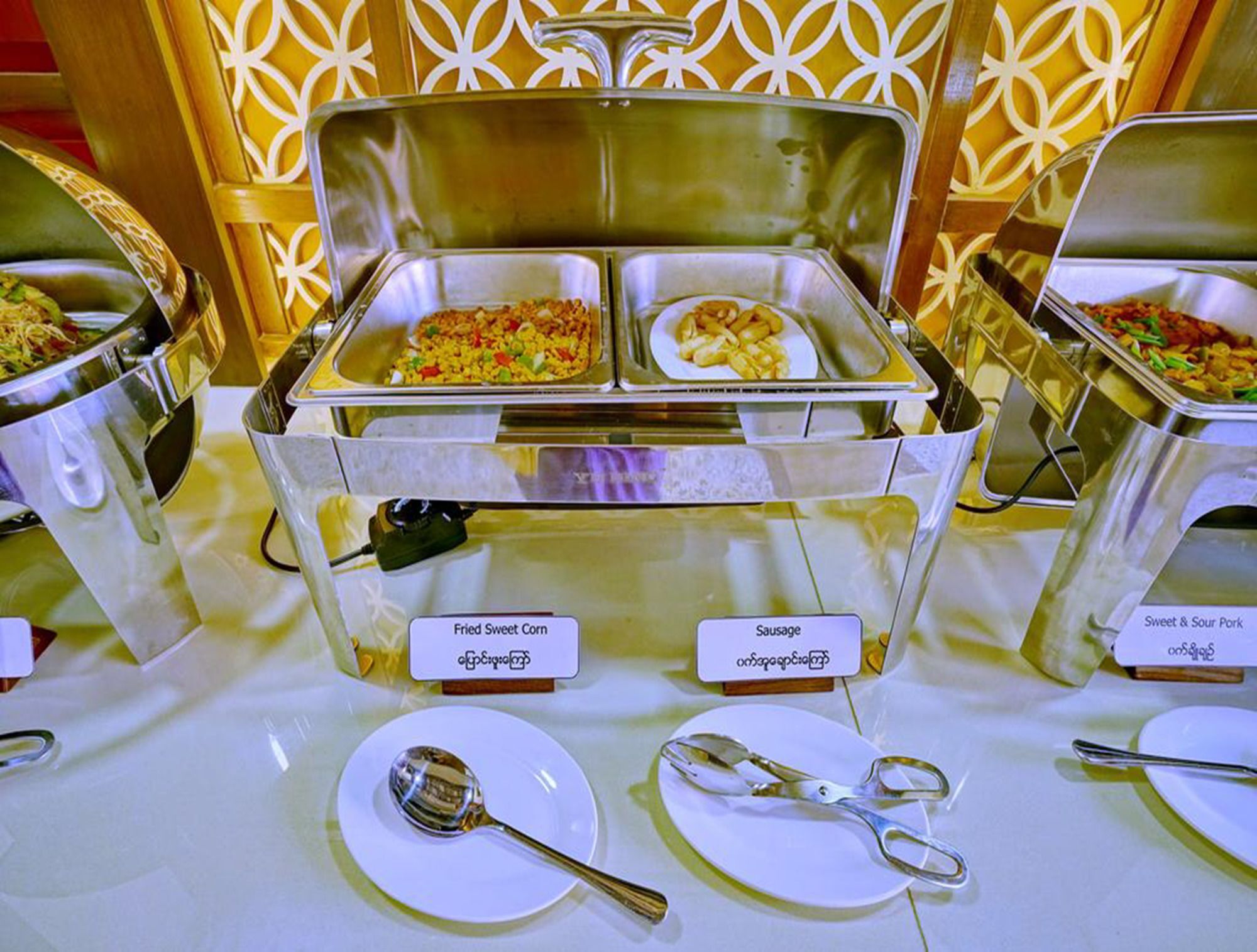 מנדלאי King Park Hotel מראה חיצוני תמונה